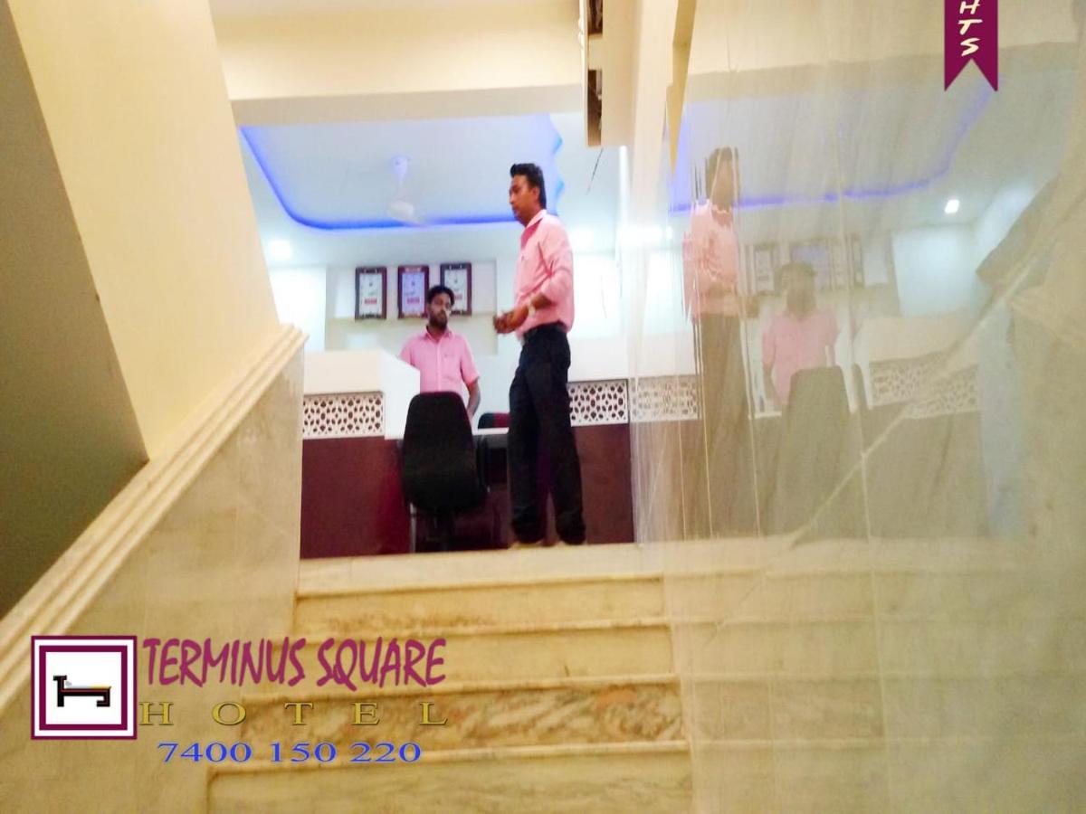 Terminus Square Hotel Kurla Екстериор снимка