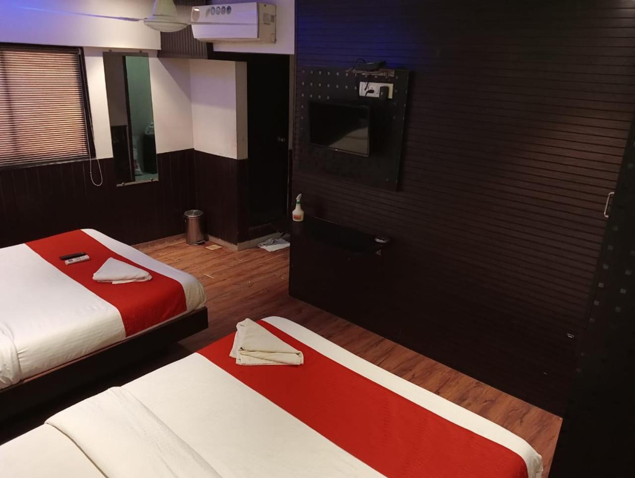 Terminus Square Hotel Kurla Екстериор снимка