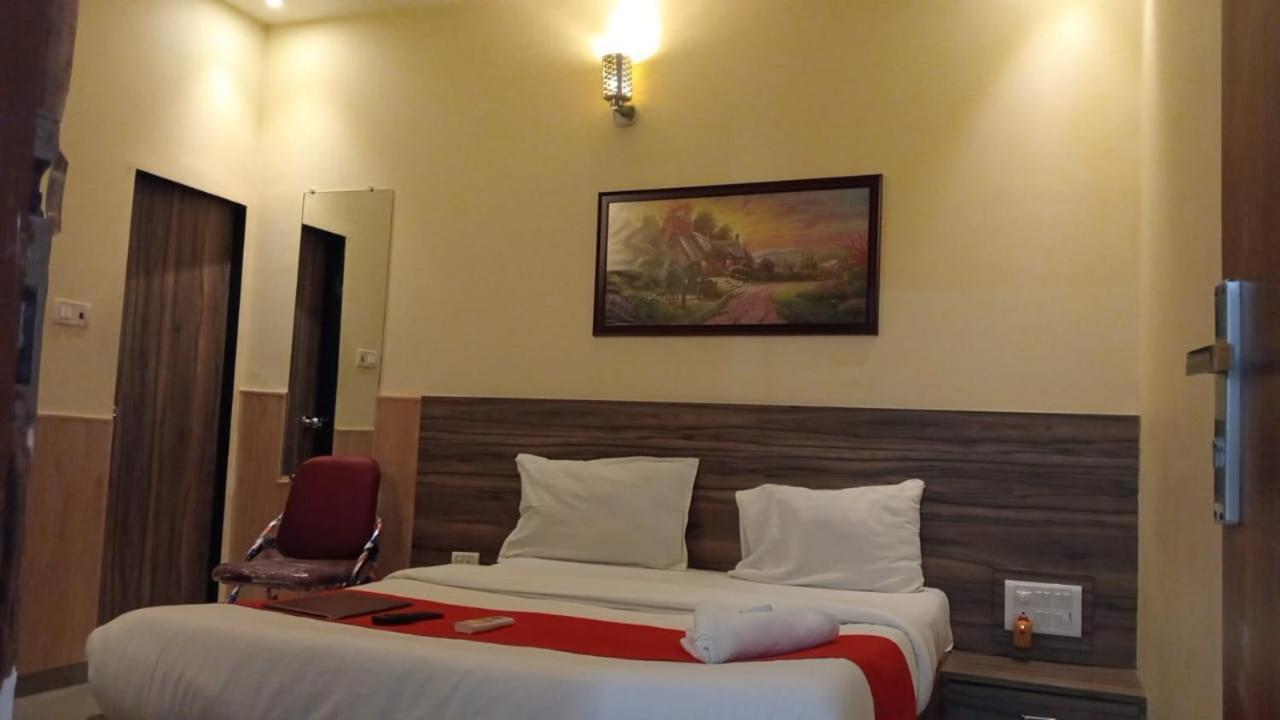 Terminus Square Hotel Kurla Екстериор снимка
