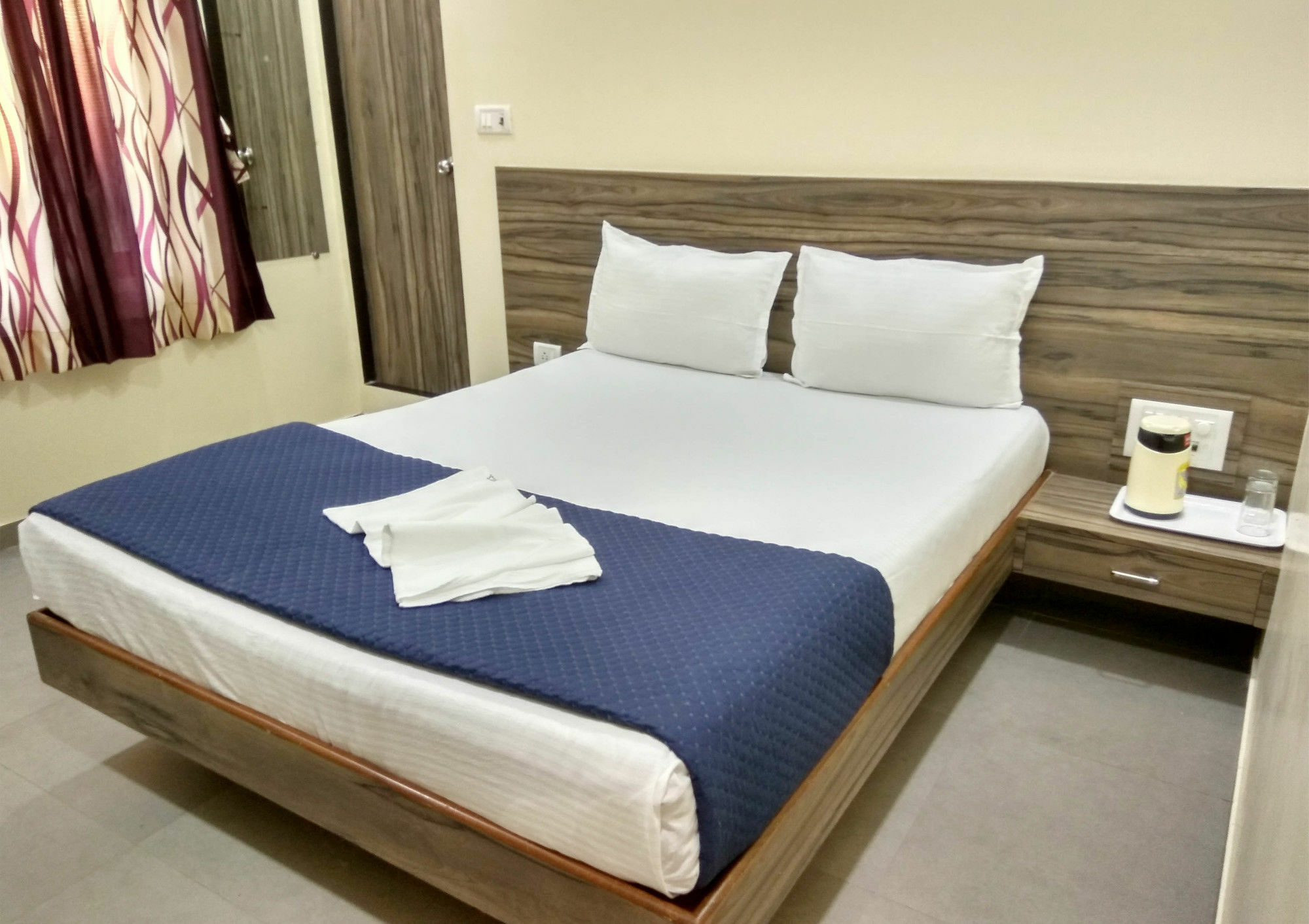 Terminus Square Hotel Kurla Екстериор снимка