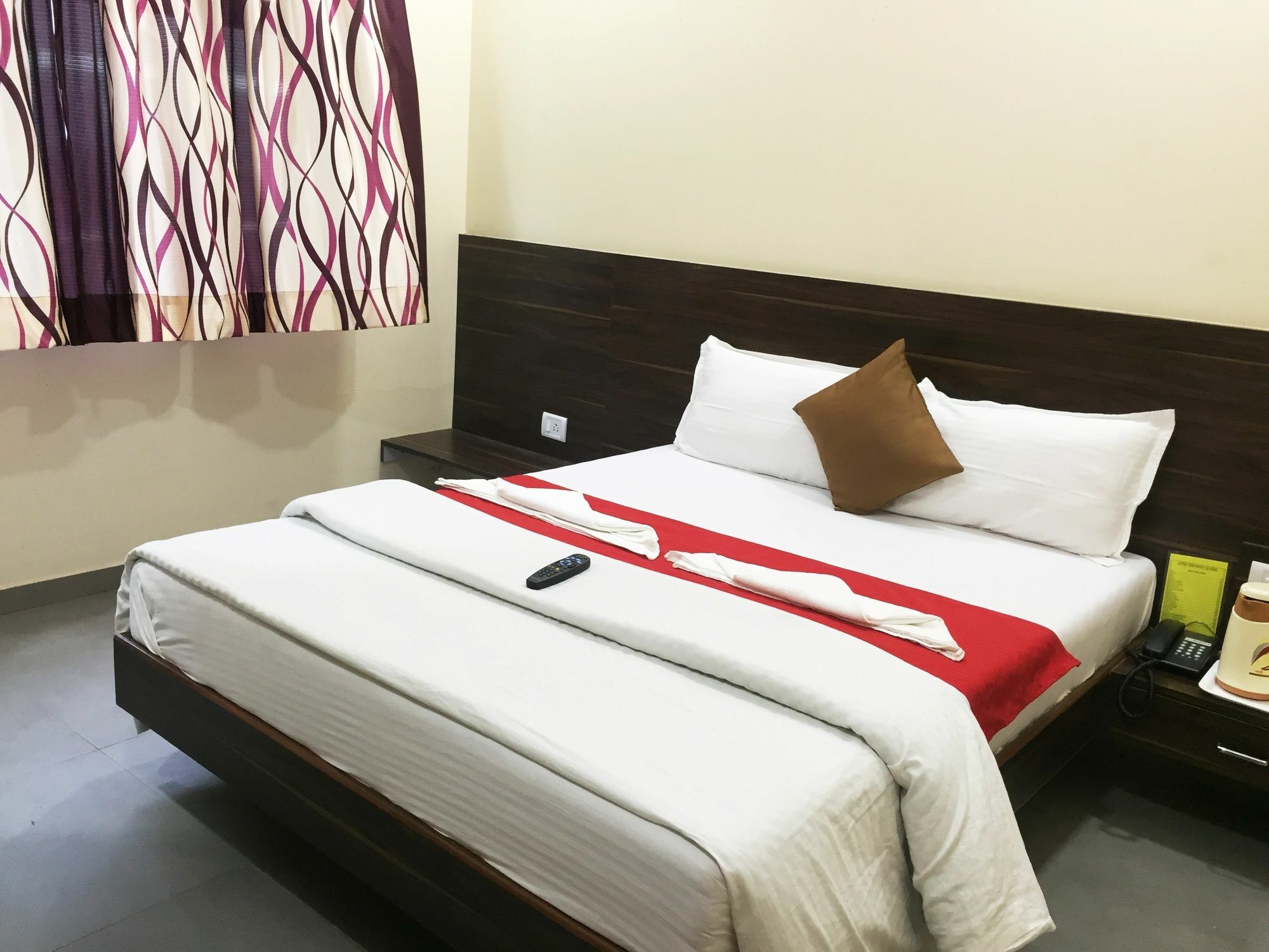 Terminus Square Hotel Kurla Екстериор снимка