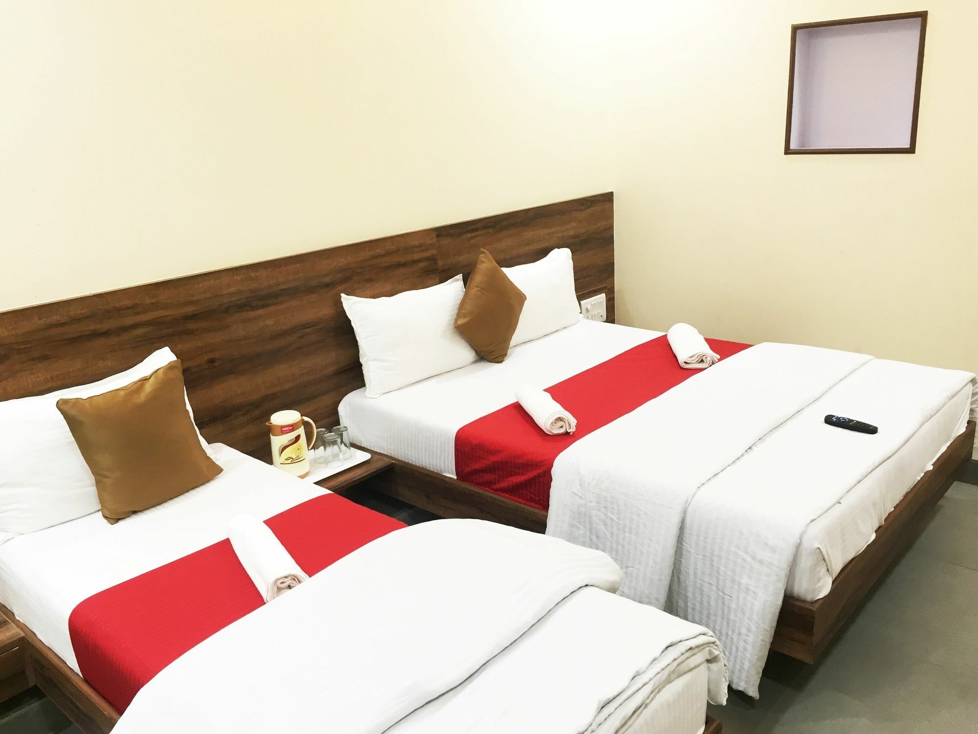Terminus Square Hotel Kurla Екстериор снимка