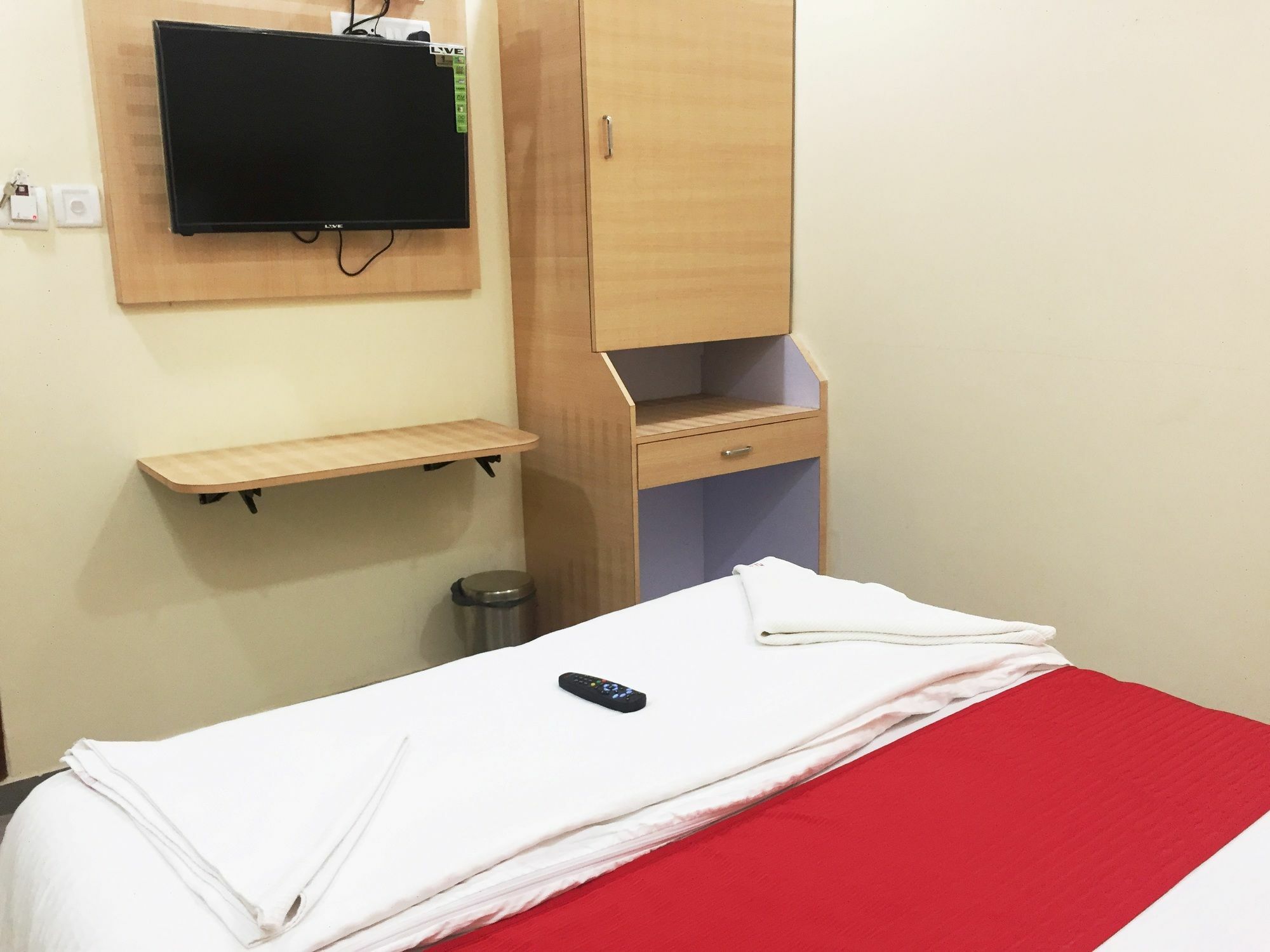 Terminus Square Hotel Kurla Екстериор снимка