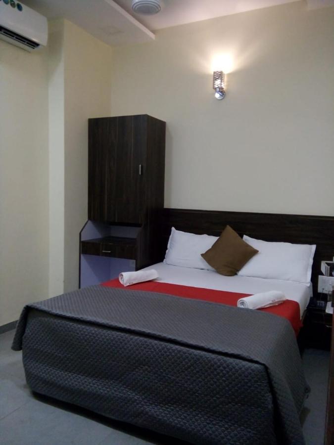Terminus Square Hotel Kurla Екстериор снимка