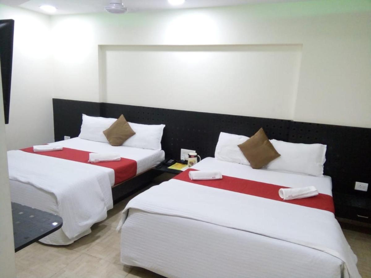 Terminus Square Hotel Kurla Екстериор снимка